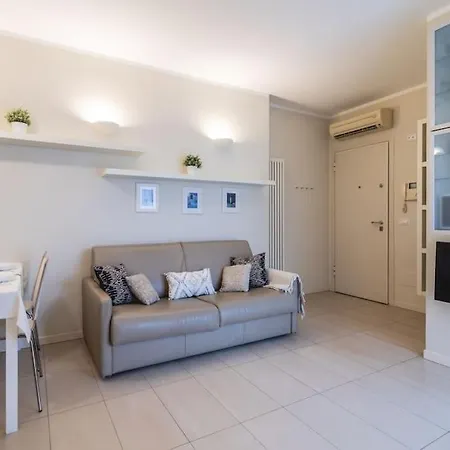 Casa Al Mare E Nel Centro Di Con Parcheggio Gratuito Appartement