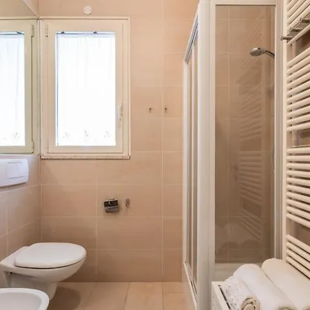Casa Al Mare E Nel Centro Di Con Parcheggio Gratuito * 里乔内
