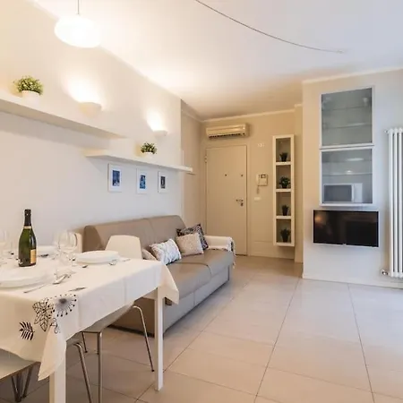 Casa Al Mare E Nel Centro Di Con Parcheggio Gratuito *