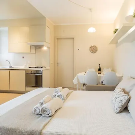 Casa Al Mare E Nel Centro Di Con Parcheggio Gratuito *